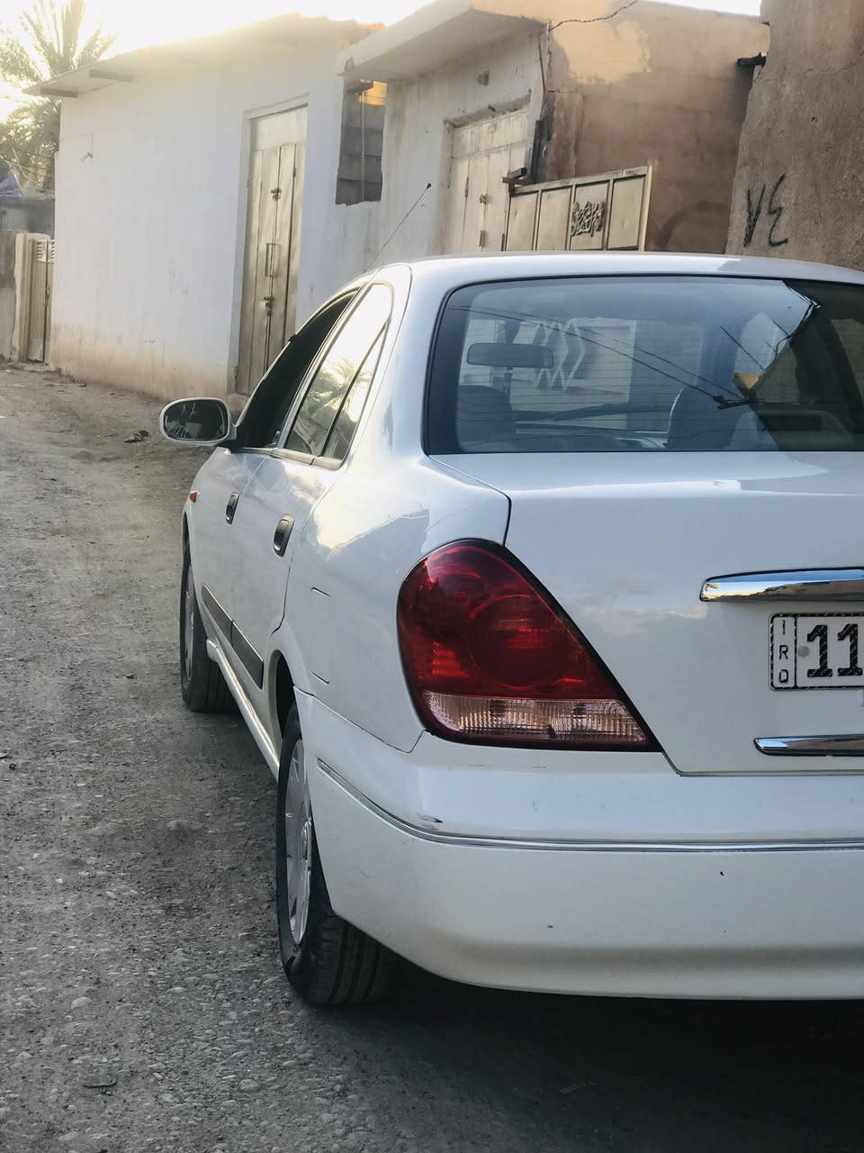 السلام عليك سياره للبيع نيسان سني موديل 2005 رقم بغداد انكليزي بسمي تحويل ثاني يوم محرك خير من الله حجم المحرك 1600 تبريد مضومة جديده صدر جديد بيهه طخه خفيفه يم قفل 🔐 صدوك فقد او لباقي كله كفاله مكان ديالئ سراجق رقم الهاتف ***********
