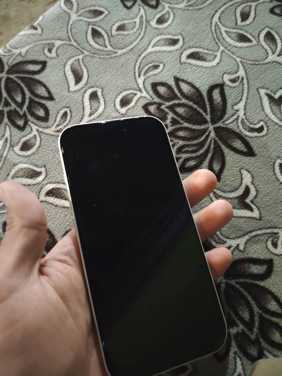 ايفون ١٧ عادي ،e-sim
ذاكرة ٢٥٦
بطارية ١٠٠٪ ، عدد دورات الشحن ١٠
كامل مع الملحقات استخدام قليل
للاستفسار ماسنجر
واتس ***********
