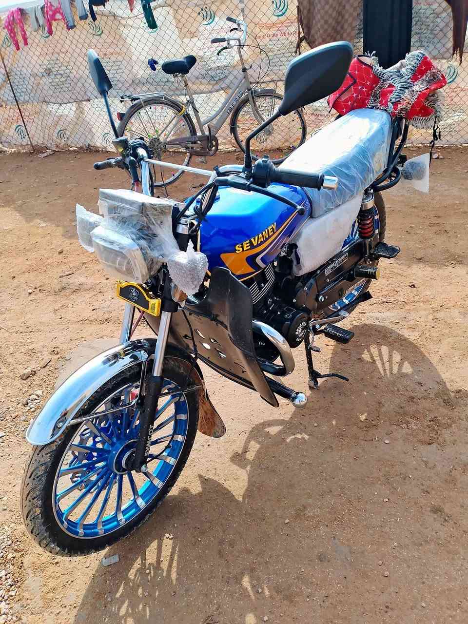 السلام عليكم دراجه للبيع مكان القائم ماشيه 3000 .             ***********
