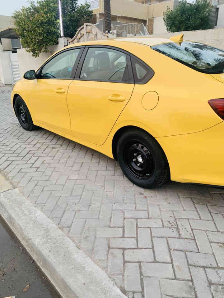 السلام عليكم 
كيا فورتي 2020 كير atالمرغوب  المحرك بلادي لأصرف لا تبخير حدادية تبريد خير من اللة لايتات عالي ناصي زنون دوشمة عام سيارة جاهزة   با اسمي تحويل مباشر صور الحادث بل منشور السعر 127   الشراي يتصل ويدلل والميشتري يدعيلنة بل رزق واللة يرزق الجميع *********** بغداد زيونة
