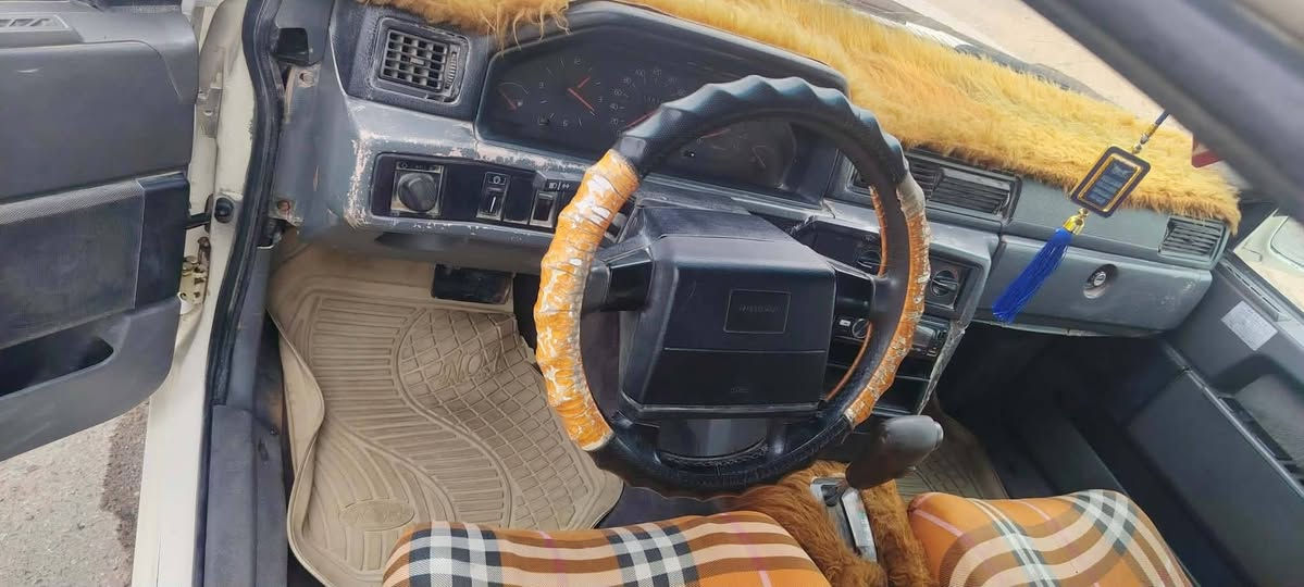 فولفووو 940  موديل 93 محرك وكير ونجي تبريد شغال بس الفان بي صوت حداديه تايرات باتري كله جديد كهربائيات كلها شغاله مصبوغه عام بيها معجون بالقماره المكينه اتنقص رقم كربلاء بسمي السنويه لنهاية 2027 تحويل نفس اليوم  شرط اترايك  180 السعر 36 وبيها مجال قليل 
رقمي *********** مكاني ديوانيه غماس
