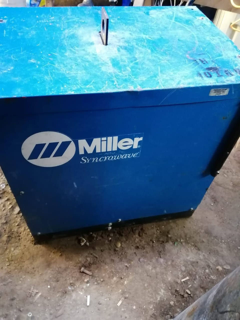 السلام عليكم
ماكنة لحام ملر أمريكي تلحم جميع المعادن سنكل فيز مستعمل شي قليل نظيفة كلش المكينة ماأعرف تلحم اركون او لا مواصفاته يمك بصور مجرد الحم بيه  جنت١٨/٧٠ السعر ٧ ورقات 
مكاني بغداد شارع الكفاح 
***********
