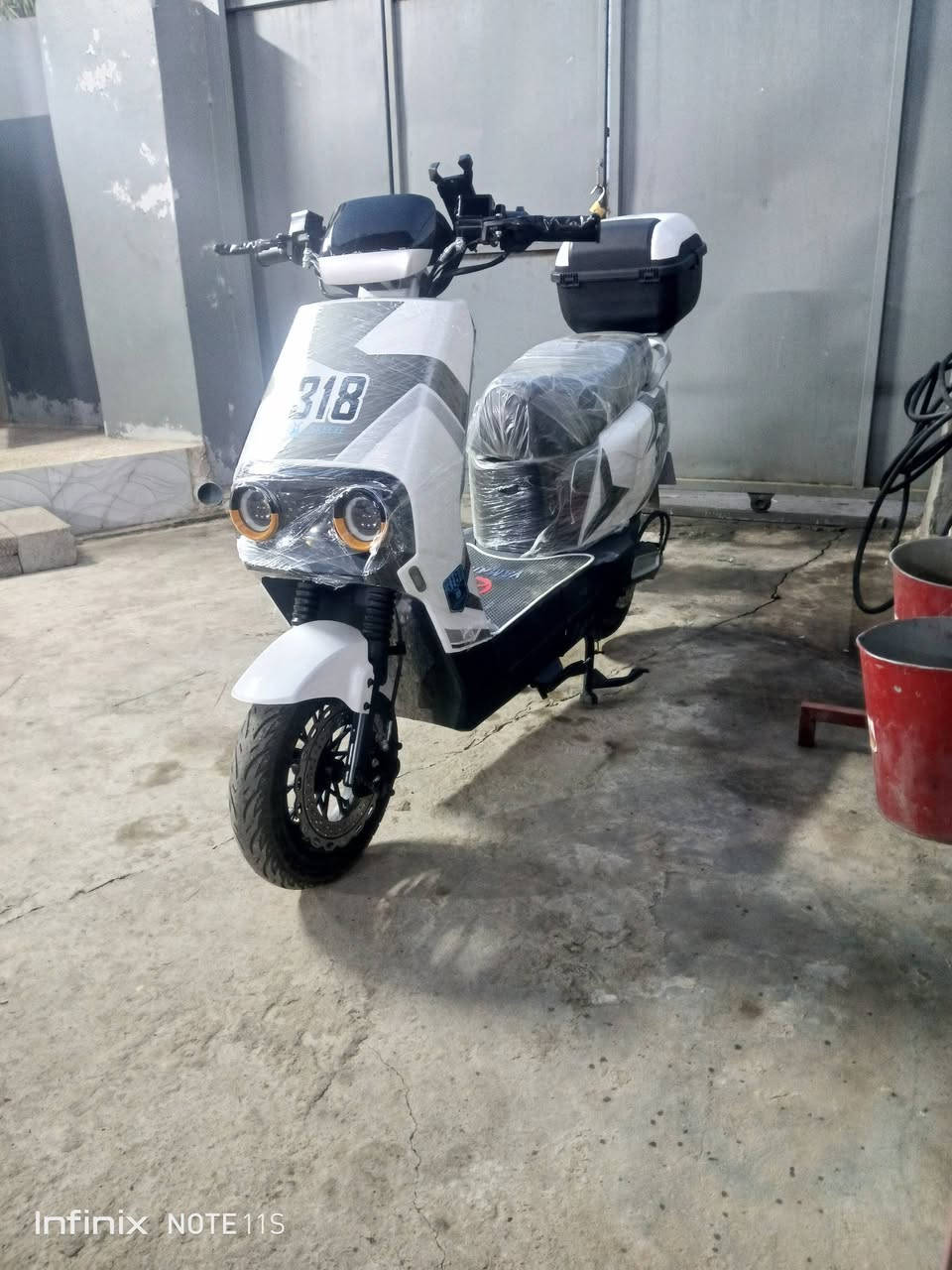 ماطور شحن 318
مواصفات 
6 باتريات 
دبل خلاط 
لايت عالي ناصي كير Rبك 
اربع نمر ماطور جديد سعر 675 وبي مجال


**إذا كنت صاحب هذا الإعلان وتريد حذفه لأي سبب، رجاءا أرسل رسالة إلى الدعم الفني**