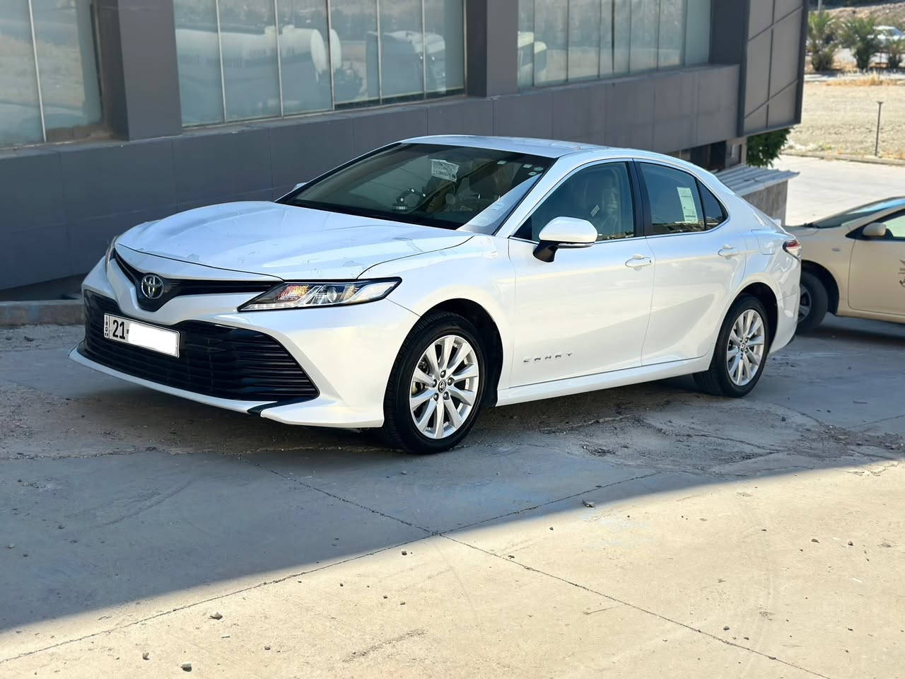 TOYOTA CAMRY LE 2020 اخت زيرو
***********
تويوتا كامري خليجي شركة ساز 
موديل 2020 اخت زيرو كفالة عامة
2 بصمة بلادي وياها 💎

بدون شخط بدون صبغ بدون رصعة بدون حالوب بدون بارد بدون تبديل وضع شريكة💎
 
سيارة جديدة بلكارتون ماشي 48 الف 💎
ضمان شركة ساز بقاء بيها 💎

رقم سليمانية و سنوي جديدة اله 2029
مكان سيارة داخل سليمانية 💎
وتس اب موجود على رقم
