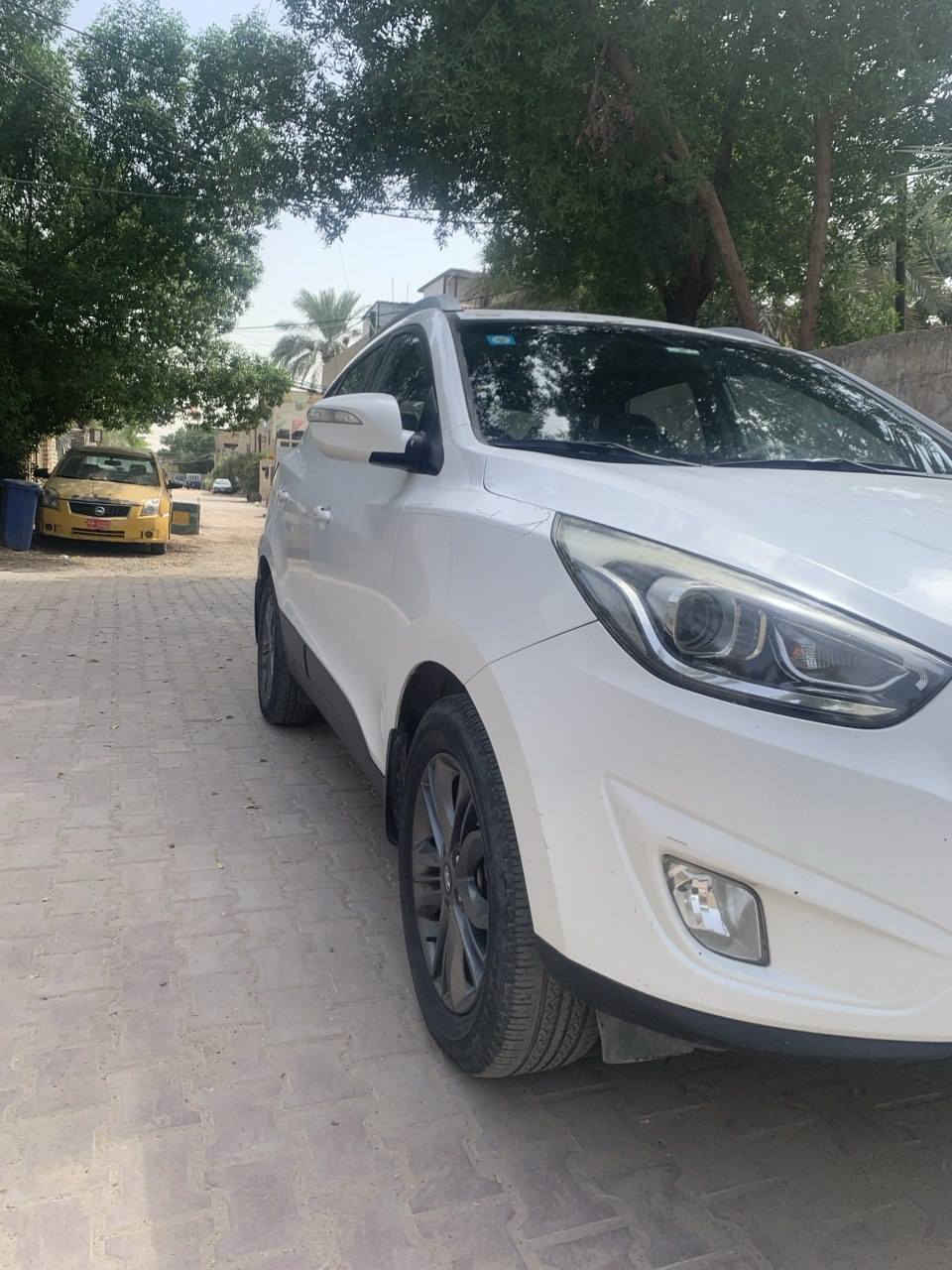السلام عليكم توسان موديل 2016 خليجيه ماشيه 128 سياره مكفوله من الصبغ والفتح والبارد سعر 165$ مكانه بغداد للاستفسار ***********
