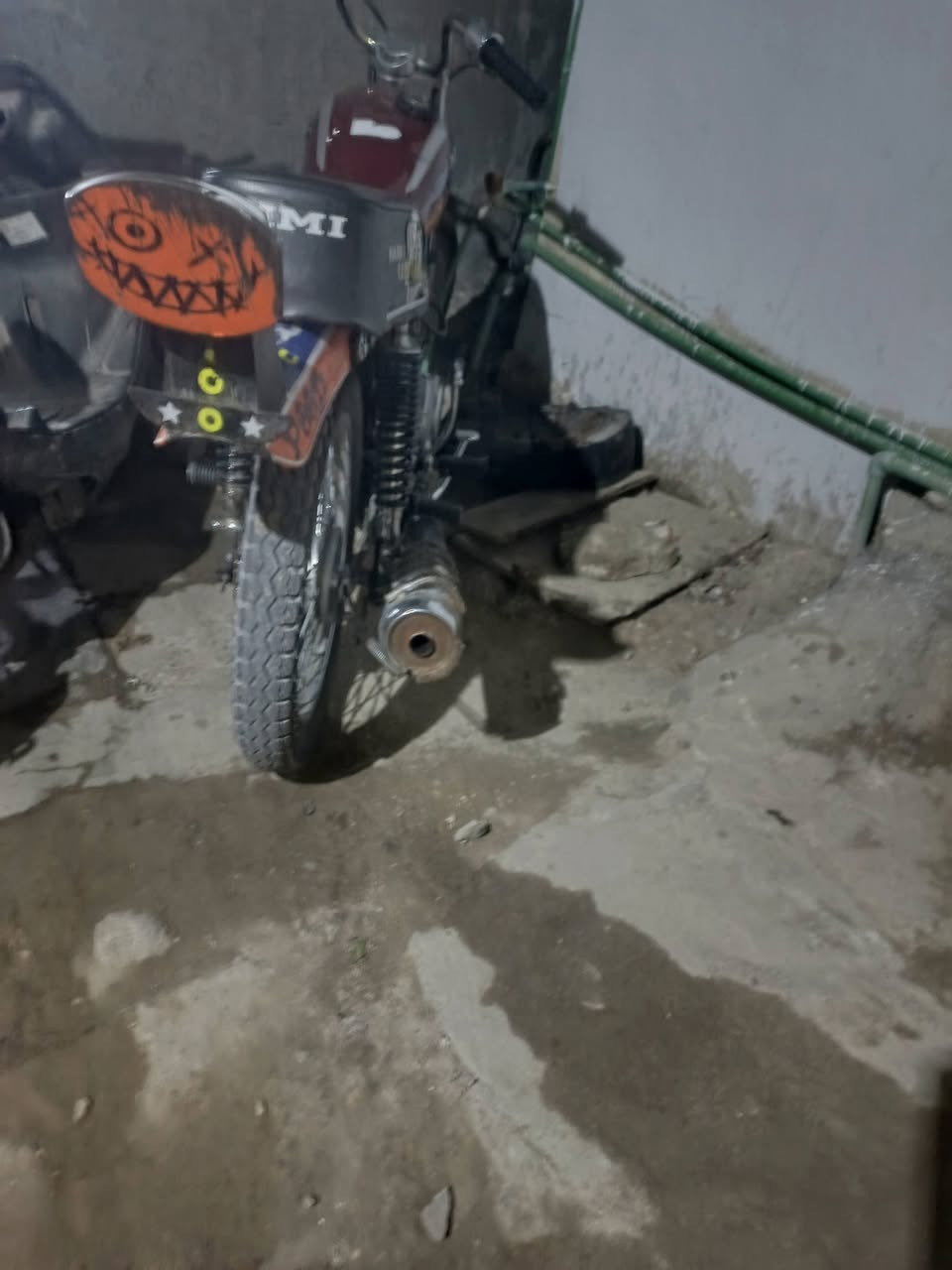 سلام عليكم نامه اوراق ستنساخ شاصي مديل 22 وغراض مديل 24 سعره 420بيه مجال مكاني كربله حي العامل منطقه ثانيه ***********
