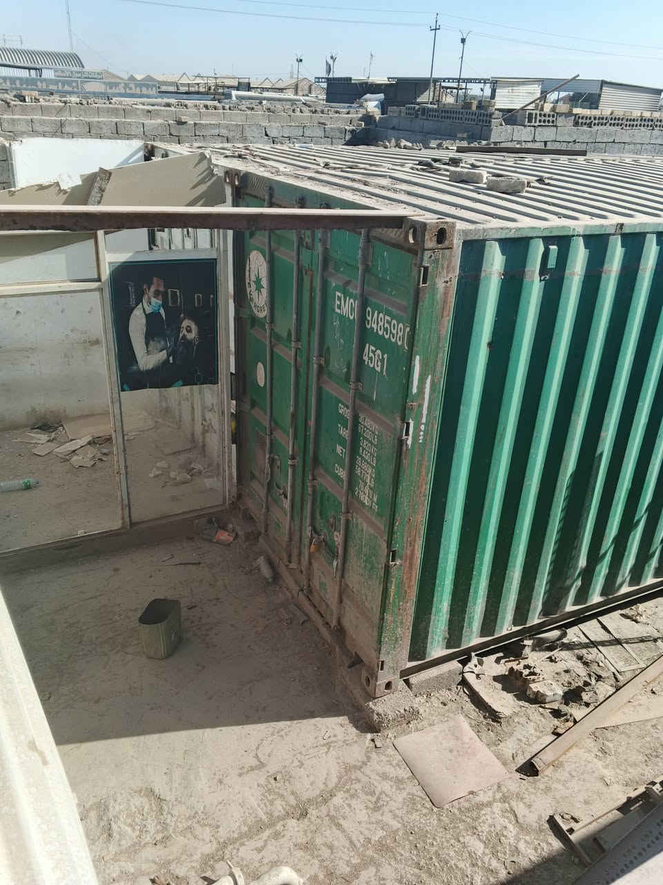 حاويات للبيع طول 12متر عدد 3ثنين من عدهم مكصوصات صفحه وحده 
وحده استندر ما مكصوصه 
مكاني نجف 
***********
