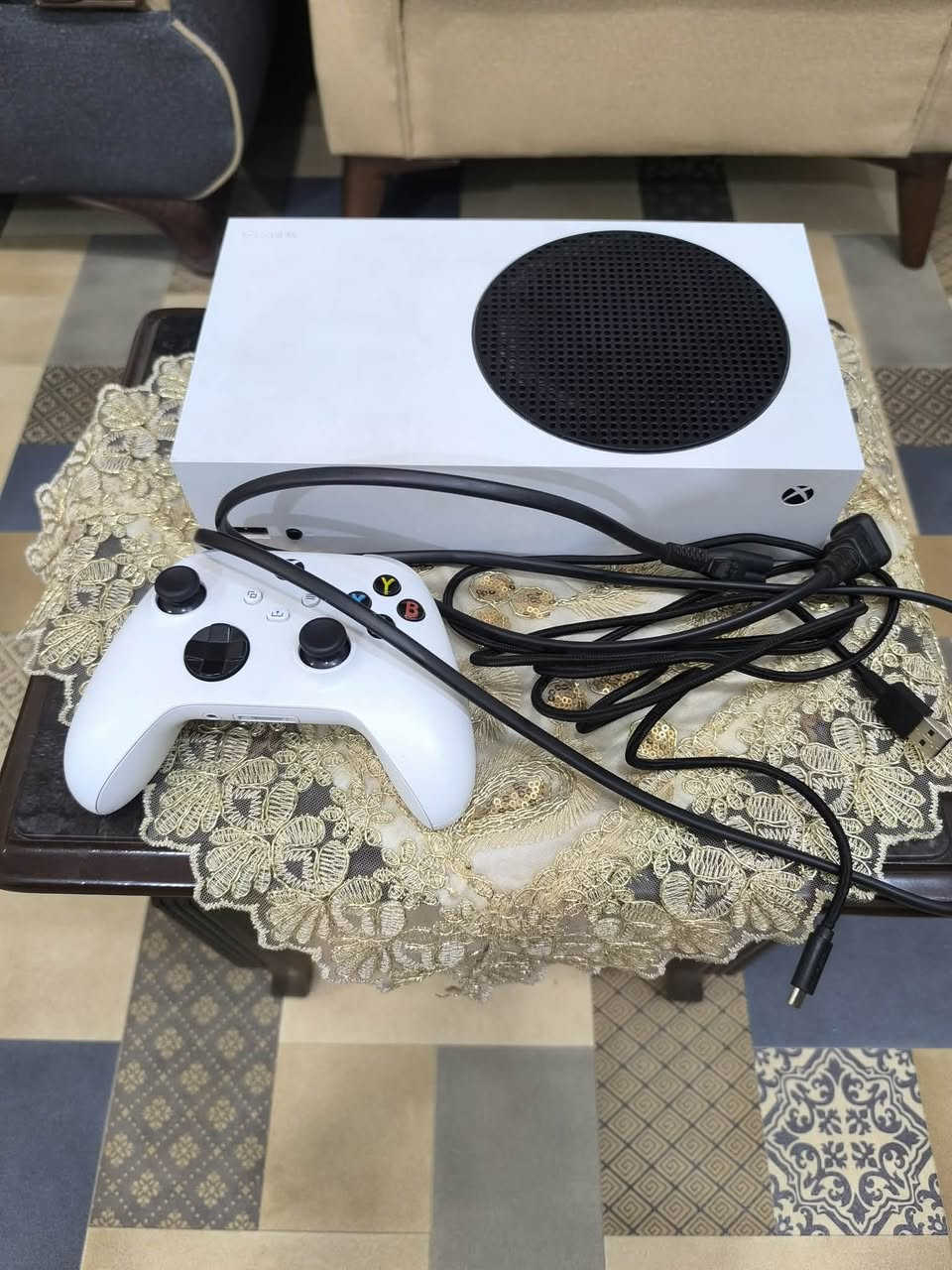🕹️Xbox series s
💾512gb
الجهاز نضيف جداً لوك ستيكر اخو الجديد
اصدار 2022
مع جويستك1اصلي وبطاريه وبيه اشتراك كيم باس شهرين تقريباً 
السعر 450الف
العنوان البصرة القبله
رقمي***********📞
مامتواجد على الماسنجر❗️
