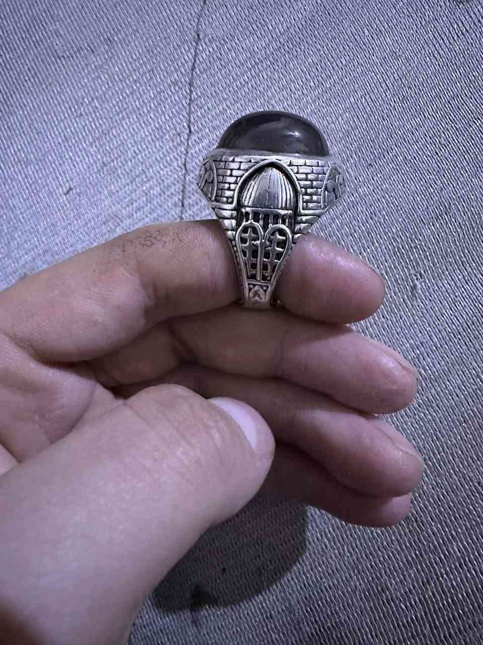 عقيق يماني مصور صياغة ثقيلة سعر خاتم 175الف عنوان بغداد مدينة الصدر ***********
