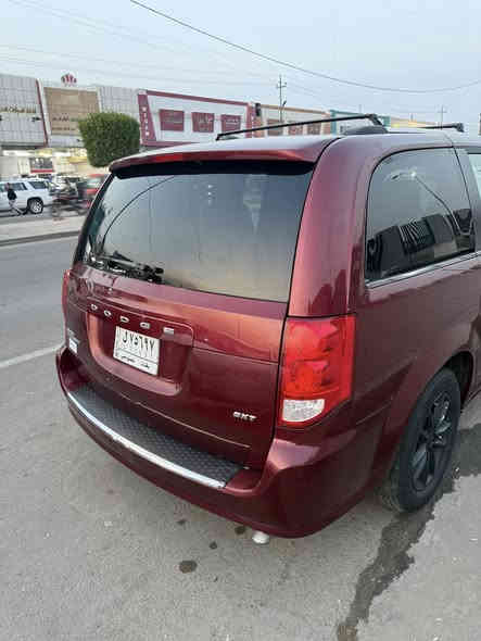 السلام عليكم للبيع دوج كرفان SXT2019 رقم بغداد بيبان كهرباء كشن جلد تشغيل عن بعد حاليا سياره ماشيه 80 الف اخوان سياره خير من الله باسمي تحويل مباشر مكينه كير صدر ايرباك لغواد شواصي مكفول حادث فقط الي بل الصور  بدون ايرباك مثل مموضح بالصوره  لاكن مصبوغه اجزاء الي عارضه الكم الصفحه بدون تبديل 
العنوان بغداد مدينة الصدر الاروفلي 
للاستفسار ***********

السعر 170 ورقه وبيه مجال
