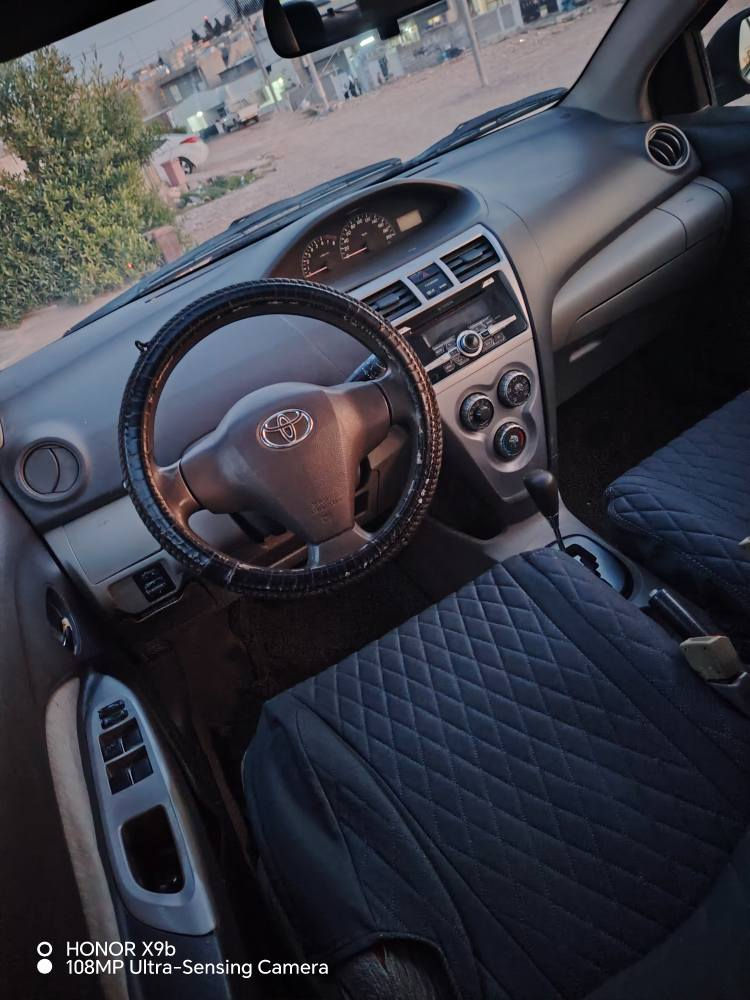 توێتە یارس دەبل گێج 2009 بەناویی خۆمە رەقەموشتی نوێیە تا 2027 سەیارەکە رەونەقیی زۆر جوانە سحر 87 کەمەک محامەلە 
3پارجەیی هەیە بێناوگرتن بەس خۆلێ خشاندنە 
گێروو مەکینەیی بەشەرت سەیارەکە زۆر ئیقتیسادە. ژمارەیی موبایل *********** أربيل, العراق
