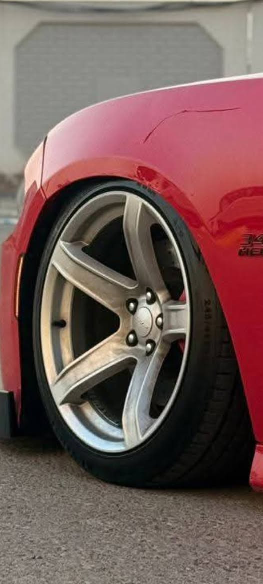 السلام عليكم ويل نجمه 20  بي تايرات نص عمر مراوس بويل ويلد مكاني بابل ***********
