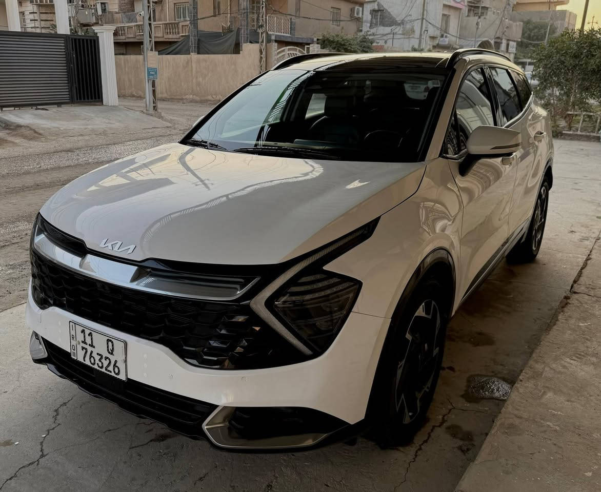 السلام عليكم
كيا سبورتج..2023.. برستيج...

ماشية .30. 
امريكي
 حادثه بنيد نفسه مصلح ومصبوغ 
والجاملغ بارد 
راديترات بلاديه بدنه شاصي فخذه كفالة.
البرستيج موصفاتة معروفة.
4 كامرات 
شاشه جبيره ذكيه متغيره 
تدفئه تبريد كشنات 
جنطه كهرباء 
كراسي كهرباء 
ذاكرةكراسي 
وهواي مواصفات بيه 
رقم بغداد انكيلزي تحويل مباشر
مكان السياره بابل.  الكرامة..
السعر 228 مجال جدا بسيط.
***********
