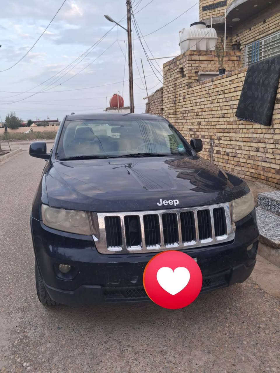 جيب لاريدو  موديل 2012 سياره جديده حلوه كصه جنطه متومه سليمانيه رقم وشاصي وسنويه جاهزه من طول لطول مكانه ميسان المجر لاستفسار لاتصال ع رقم *********** السعر 70 وبيه مجال
