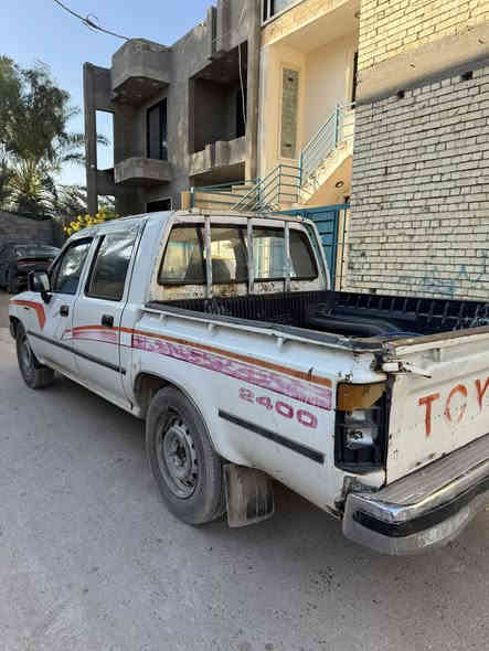 السلام عليكم بيكم تيوته هايلكس بدون صبغ 63او بيها مجال التصال***********
