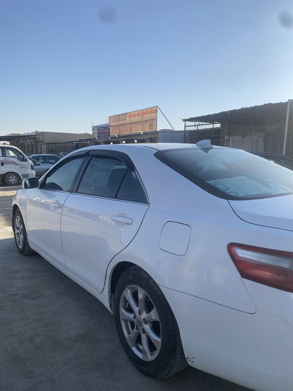 سلام عليكم 
تويوتا كامري موديل 2007
فئة LE 
تنته 
لايت زِنون 
محرك وكير وتبريد كفاله 
السياره كفاله عدا  الجاملغ الخلفي 
الباقي كفاله عامه
سنويه لل 2030
رقم دولي بغداد السعر 105 وبيها مجال بسيط 
مكان السياره صلاح الدين (سامراء)
مكلف بالنشر 
رقم صاحب السياره ***********
