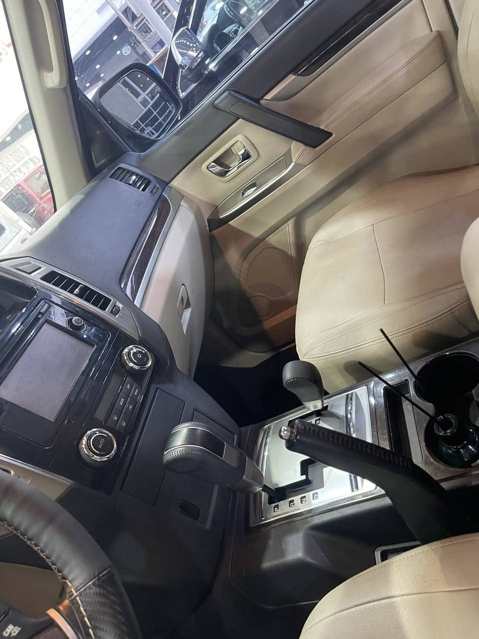 سعر بلاش 219 ورقة 🔥🔥👋🏻👋🏻💰💰💣💣
باجيرو موديل 22 خليجي كويتية كفاله عامه حتى دعامي.. 

ماشية 100 الف كم 

رقم و سنوي هزه فحص جديد تحويل مباشر 
محرك 6 سلندر 3800 ممفتوح برغي 

مواصفات// 
فتحه. كشنات جلد و كهرباء. حساس. مرايه كهربائي. شاشة و كاميرا. زينون. ويل كبير. تحديد سرعة. دبل گير. تحكم ستيرن. فور ويل. 7 راكب… 

محرك كير وضع شركة 
2 سويج كتلوجات بلادي وياها 

مكان سيارة اربيل// *********** واتس آب ☎️☎️
