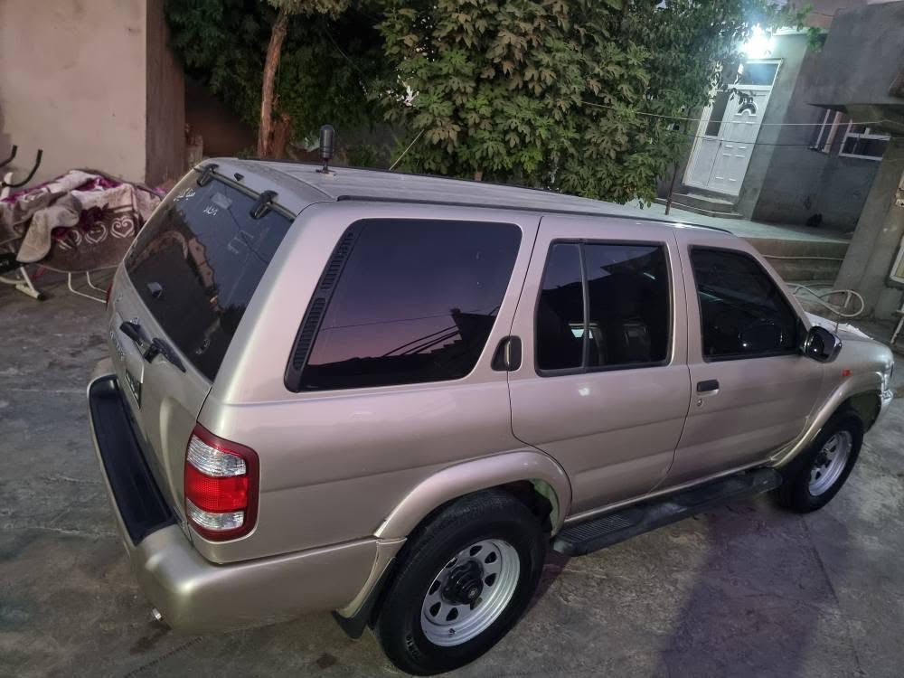نیسان پاسپە ندە ر 2003ئاڕمی پلاسیکی سلئمانی مه کینە ی 3500گئرومه کینە و ده بل ئه کسلی به شه ر بئبۆیاخ تە بریت ساردو گە رم بە شە رت جوارجام کارە با کارە بای کشتی بە شە رت تایه ی تازە هه موو گیانی وە ک شە ریکە ماوە نوقسانی هیج نیە شوئن هه ڵه بجە ی تازە ژم***********
*********** حلبجة, السليمانية
