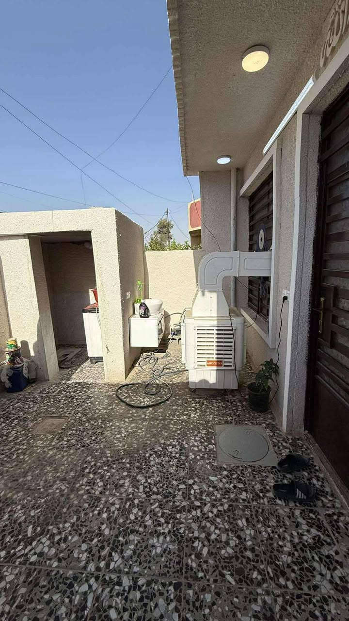 سلام عليكم بيت للبيع زراعي منطقة الانتصار مقابيل مستشفى حماد شهاب
تفاصيل البيت 

_ مساحته 100 متر 

_ يرهم قسط يرهم نقد

_ يحتوي على غرفة مطبخ استقبال خدمات 

_ شارع تبليط أول متدخل منطقة الانتصار 

_ بناء حديث 

_ السعر 49 مليون 

_ لاستفسار اتصل بنا 

***********

