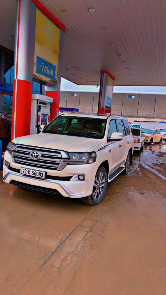 وەنەوەشە 2008کامال کرایتە 2021 
گێروو مەکینە بەشەرتە 8بستە   VXSە
سەیارەکەنمونەیە لەجوانی حیزامە بێ ژۆرێ بێ داخلی  شوێن تۆپزاوا ژمارە ساحێبی *********** سعری 280کەمێک مەجال جوابی نامە نادرێتەوە أربيل, العراق
