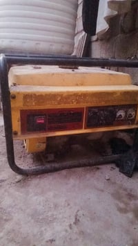 عندي ثنين مولدات وروبن كلهن شغلات للبيع الي يفيدنه يتصل 07809996685