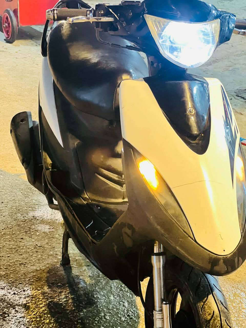 السلام عليكم البيع دراجه ماكس عدله كله شغاله شلعه ومعدل الدراجه مفتوحه السعر ٥٥٠وبيه مجال العنوان الناصريه المركز رقم الهاتف ***********
