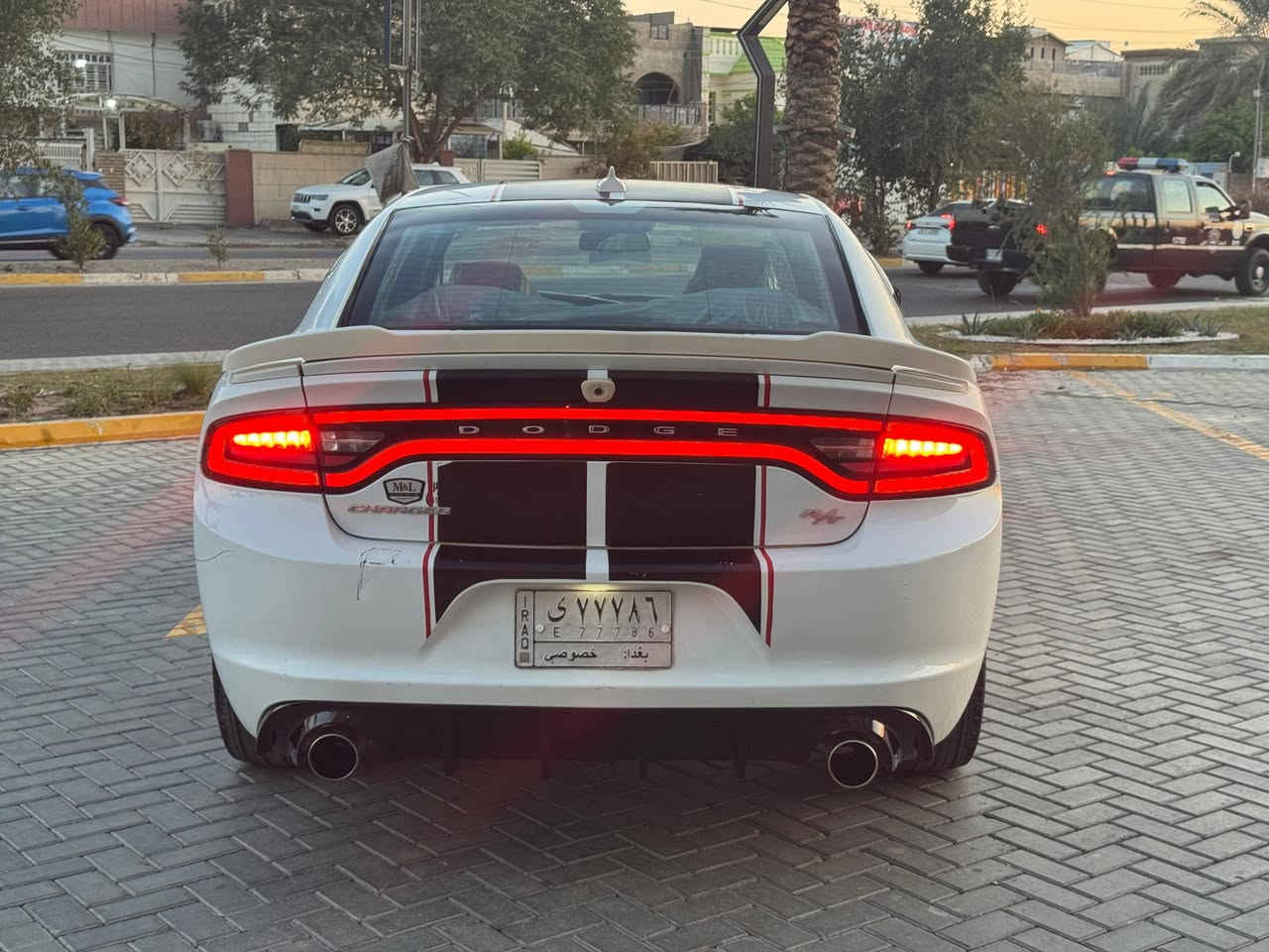 السلام عليكم
دوج جارجر  R/T

موديل 2016

حادثها تكمه السايق والقماره من فوك بدون شواصي ولغود كفاله 

مواصفات 

بصمه 

شاشه 

كأمره 

تحكم ستيرن 

محرك 5700 / 8 سلندر 

مكانها بغداد حي الجهاد 

السعر 150$

رقمي ***********
