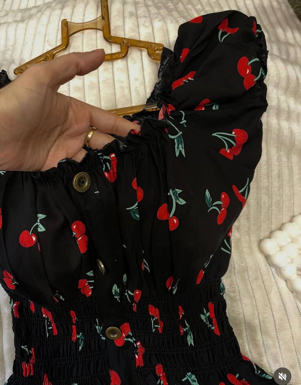 ـ https://t.me/SWEETYZC ـ https://t.me/SWEETYZC
قناة التلي لمعرفة الاسعار ولمشاهدة باقي الموديلات ⤴️
فستان الكرز يموت ❤️‍🔥
الخامه كشمير غسل ولبس 
فري سايز من وزن ٤٠ الىٰ٨٥
طول الفستان تحت الركبه


**إذا كنت صاحب هذا الإعلان وتريد حذفه لأي سبب، رجاءا أرسل رسالة إلى الدعم الفني**