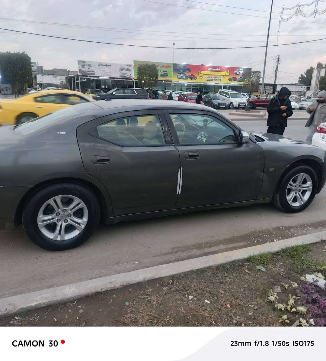 سلام عليكم البيع دوج جارجر 2010 كير ومحرك حاويه صدر امامي خلفي جديد تخم تاير جديد سياره جلهزه وما ناقصها شي فقط جراد بيها سعر 100 وبيها مجال‏‪+9647768419113‬‏ ***********
