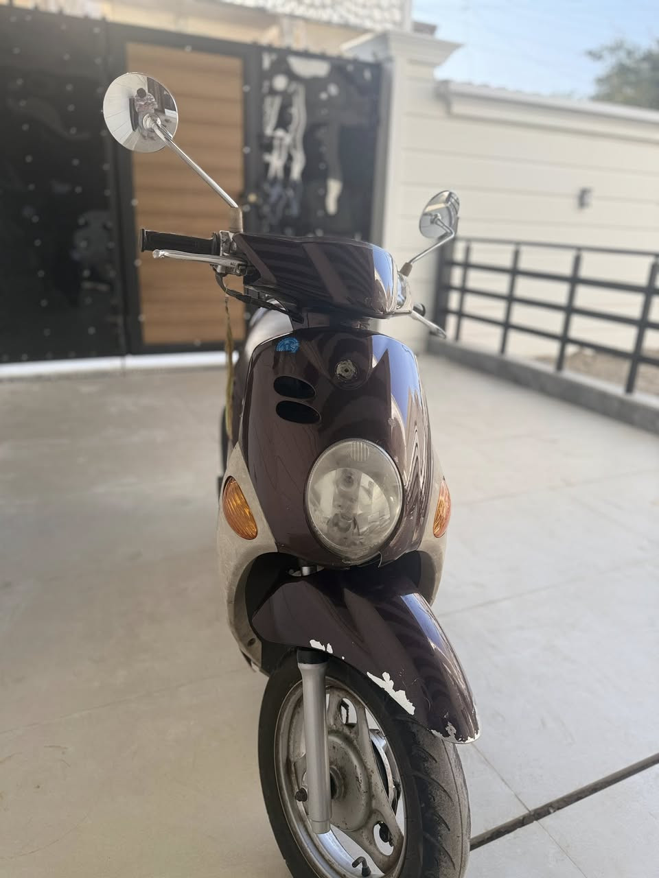 السلام عليكم فُله رمبه وصل معرض نوزل كفاله عامه مكينة ما مفتوحه مابيها اي نقص السعر 800 وبيها مجال بسيط كلش المكان بغداد الحسينيه الهاتف ***********
