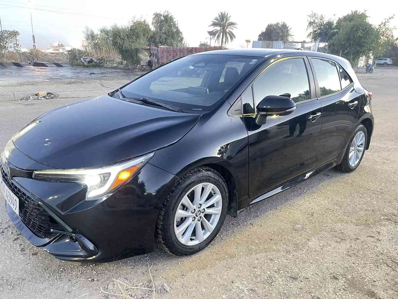 كورلا SE  اسود
موديل 23 
وارد امريكي 
حادثهة بسيط كلش بس جاملغ ايسر 
ونفسه معدلي  
وبأسمي .. 
السعر ..136 وبيهة مجال 
***********
