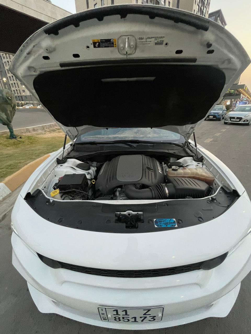 🔥 Dodge Charger R/T 🔥2023
V8 HEMI | بيع مستعجل | السعر على الحالة

• محرك 5.7L V8 HEMI – 370 حصان
• قير أوتوماتيك 8 سرعات
• دفع خلفي (RWD)
• العداد: 42 ألف ميل
• اللون: أبيض

⭐ المواصفات:
بصمه تشغيل 
زينون بلادي 
• كشنات كهربائية 
هيتر
• رادار
• Sport Mode
• شاشة وسط
• كاميرا خلفية
• تحكم ستيرن
• مثبت سرعة
• LED
• جنوط R/T
• صوت V8 أصلي

🔎 الحالة بكل وضوح:
• حادث سابق
• حاملغ السايق مبدل بلادي
• الجمالغ الخلفي جهة السايق مصلح ومصبوغ بدون تبديل
• السيارة تمشي مناقصها اي شي 
• التفاصيل موضحة بالصور

💰 السعر: 24,500 (قابل للتفاوض السريع)
📍 بغداد
📞 ***********
