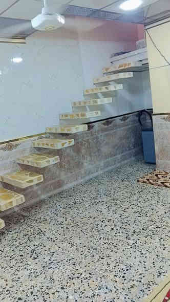 يــالله بــيــت 100 متر ….
اساس صب سقف عكاده …
بــيــت مرتب منطقته هادئه جدا …
مشمول بالتطويب … قريب…
غــــرفـــه صــــالـــه اســـتــقــبــال مــطــبـــخ تـــخــاريـــج 
عنوان البيت شارع المطار القديم خلف اسواق الامير قريب 
السعر 25 وبي مجال 
للاسـتـفـسـار *********** واتــســاب +اتــصـال
