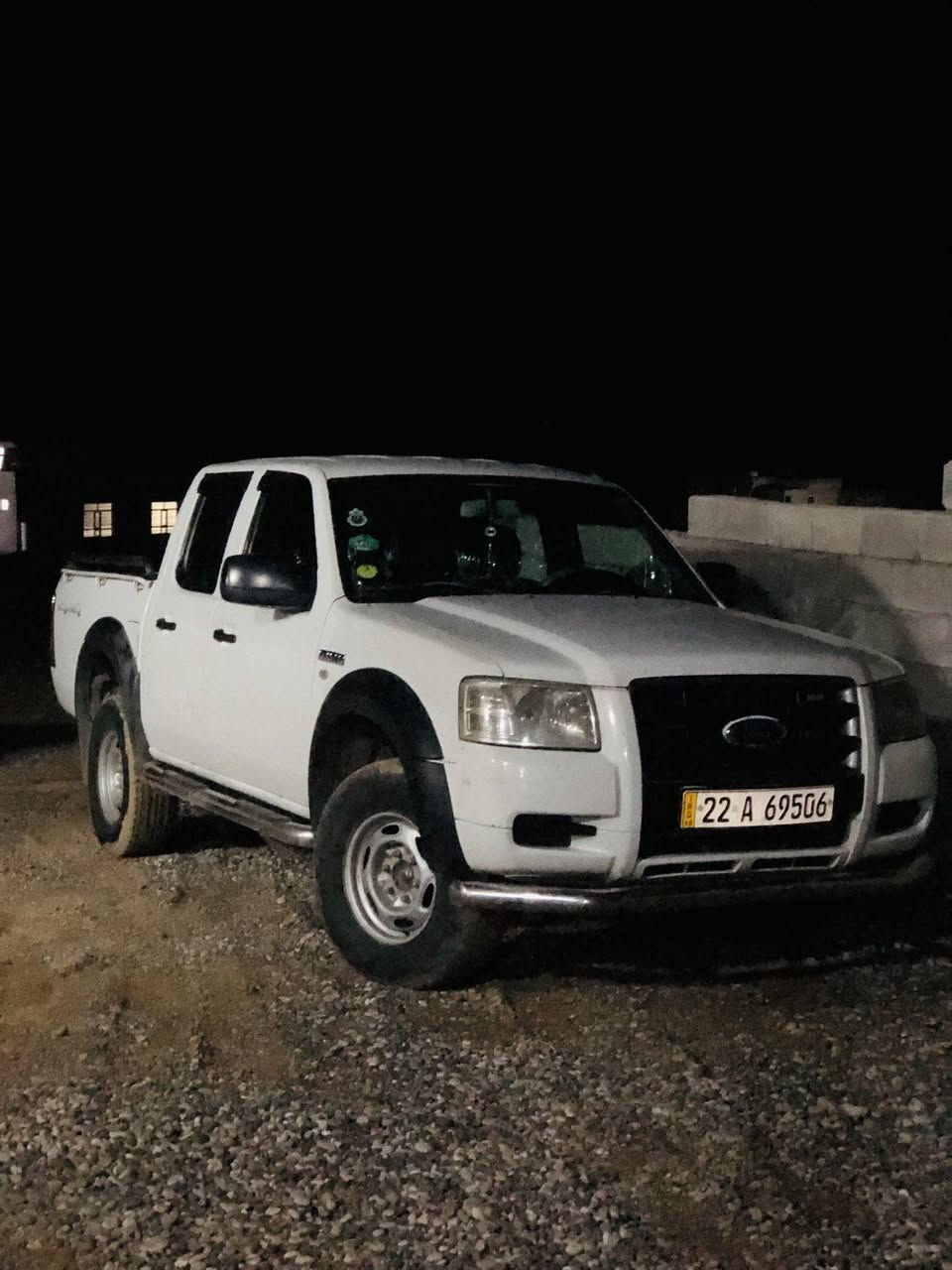 سەیارە بۆفرۆشتن 
فۆرت رنجر ، مۆدیل 2009 ، بێ سبوغ ، یەک بست سبوغ ، گیڕو مەکینە بەشەرت ، اکسل بەشەرت ،دبل اکسل، زۆر خاوێنە ناوەوەی ، رقم و سنوی نوێ ، بەناوی خۆمە ، هیچ غرامەی لەسەر نیە 
***********
*********** اكر, نينوى
