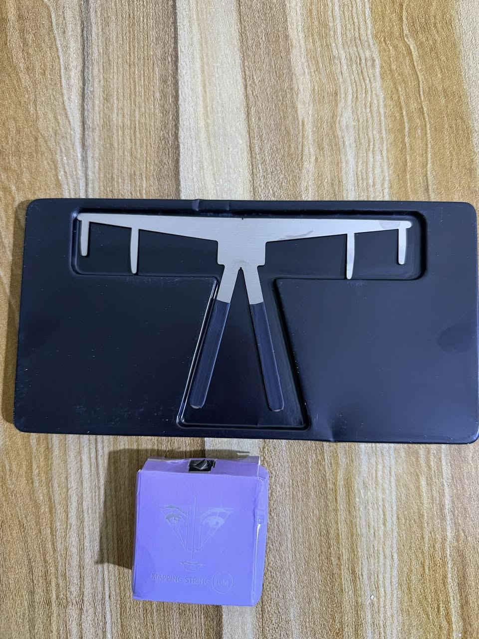 الرموش كلهم مع كبات صمغ ٢٥ 
مسطره وخيط تحديد حواجب ٥ 
رموڤر ازاله رموش القطعه ٥ 
رموش سحبه عين الذئب كل خمس قطع ب ١٠


**إذا كنت صاحب هذا الإعلان وتريد حذفه لأي سبب، رجاءا أرسل رسالة إلى الدعم الفني**