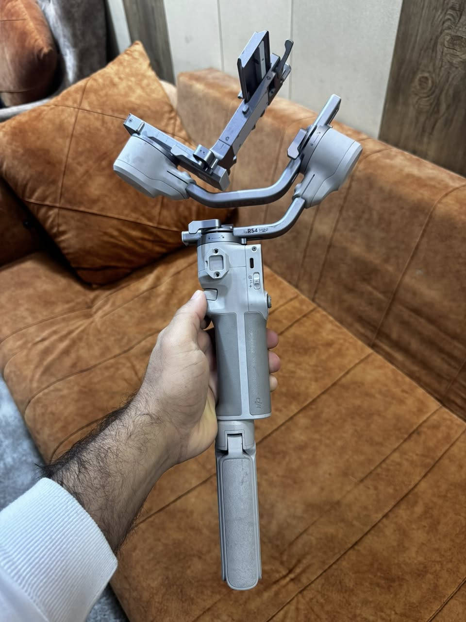 رونين dji مني فوور نضيف كلش استعمال 4 مرات للبيع ***********
