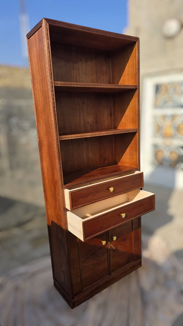 مكتبة ديكور جميلة جداً، عمل درجة أولى. 😍👍👏
سعر مناسب جداً 😍
خدمة توصيل مركز محافظة بابل. 🚗💨
***********
للتواصل عبر واتسآب أيضاً. 📱💬
ملاحظة/ كل ما نعرضه من عمل معملنا، جديد، لا نتعامل بالمنتجات المستعملة. 💯✅
