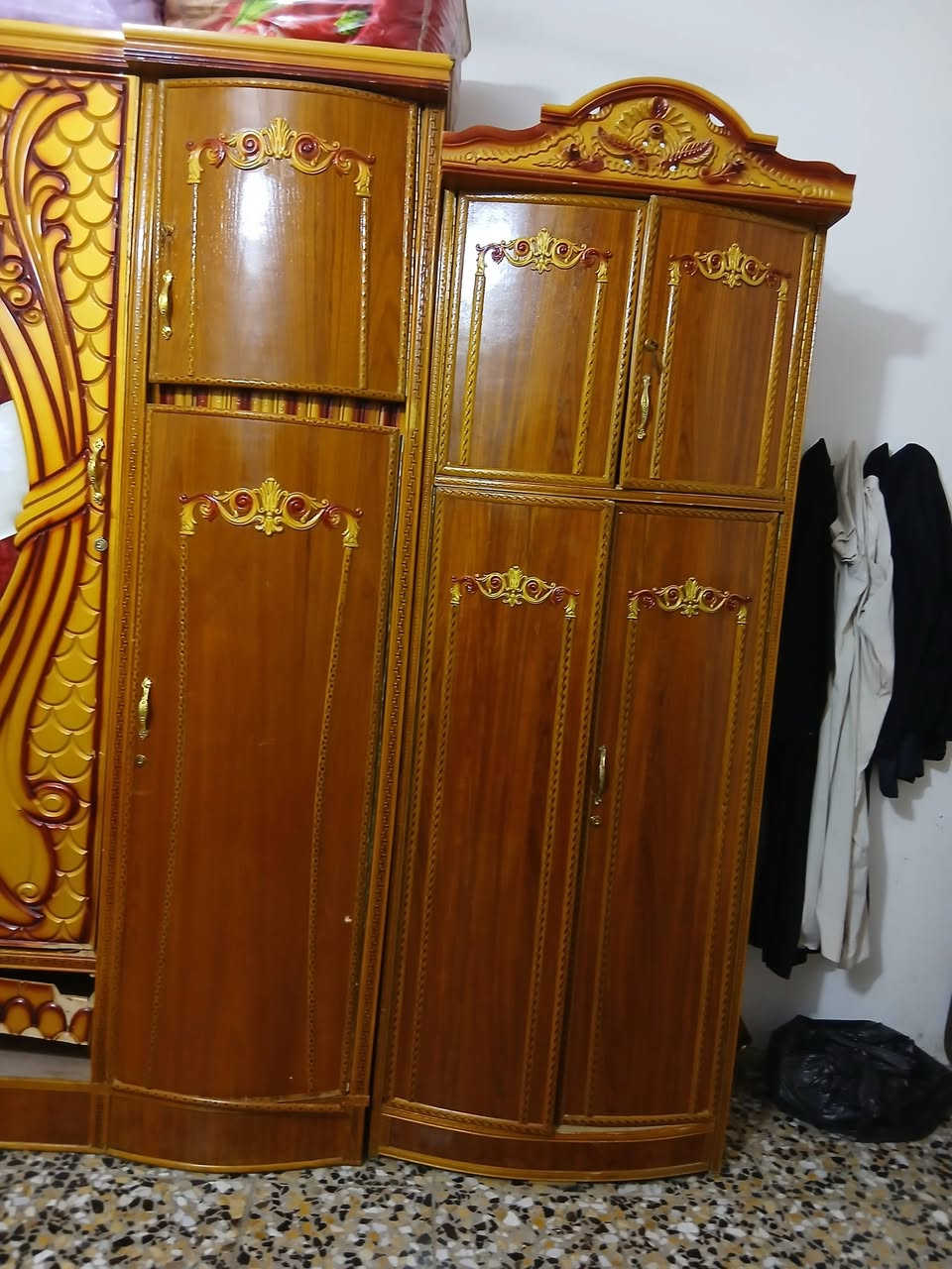 غرفة نوم للبيع السعر 500 وبيهه مجال بغداد مدينة الصدر
***********
