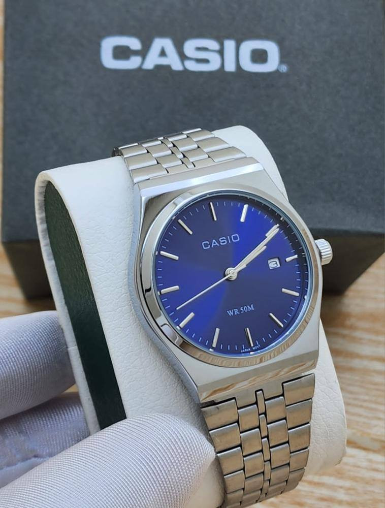 🌟 ساعة يد الكلاسيكية من كاسيو! ⌚✨
🔹 ماركة: كاسيو (Casio)  
🔹 مقاومة للصدا والماء✅ 
🔹القفل فراشه 
🔹 عداد تاريخ 📅  
🔹المكينة مختمه
 تصميم مميز جداً: يناسب جميع الفئا🎉
*********** 
بـ15 الف فقط
