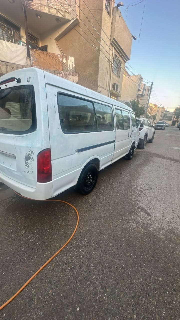 سلام عليكم جنبي ٢٠١٤  مزاد وزاره الداخليه السياره تترقم بغداد تدفع فقط رسوم ٢٥٠ سياره جاهزه يرادلهة بس بوليش وتكحيل السياره غرفتهة جديده مابيه خياسات امبدل باب سلايت ولقديم موحود ماشيه ١٠٠ كير مكينه اكسل خير من الله سعرهة ٦٨ وبيهة مجال رقمي ***********

