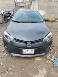 كورولا وارد امريكي موديل 2014  سياره فول واحد على واحد  كرسي سائق كهرب...