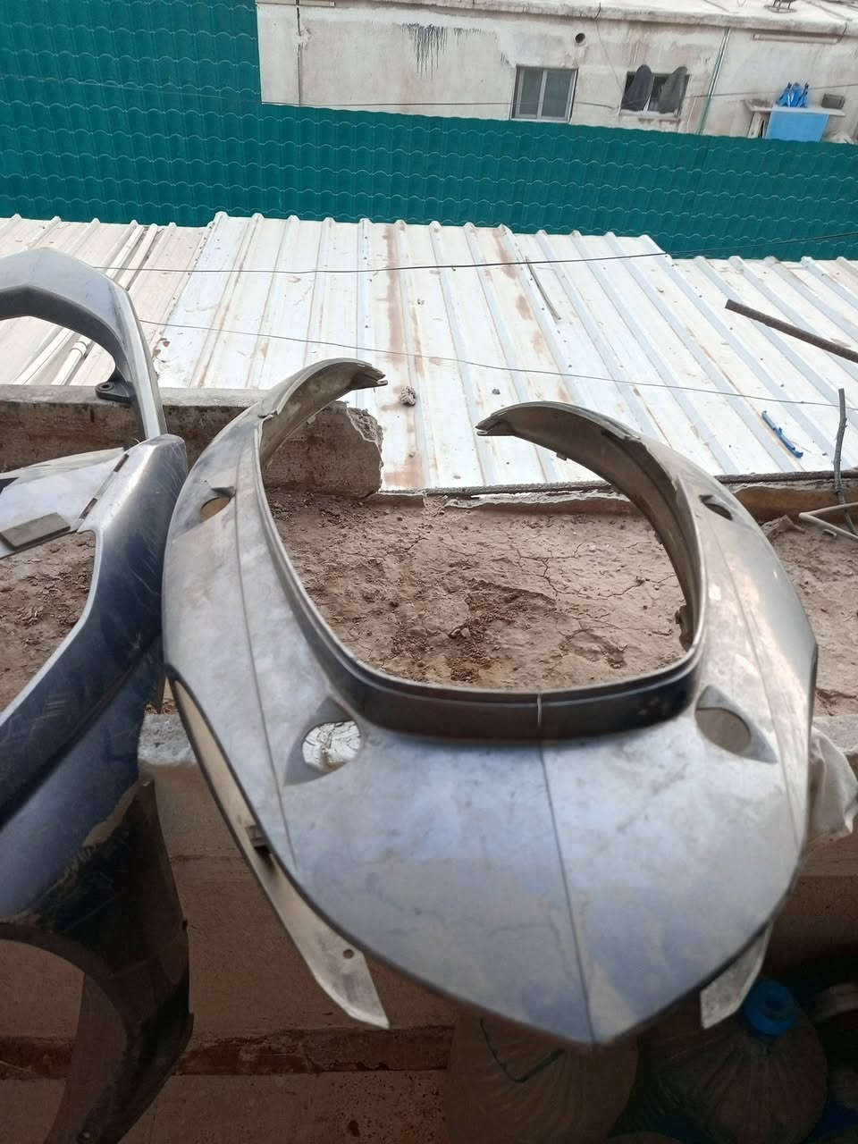 سلام عليكم هاي كفرات مال سكنس فحل مابيهن نقص بس البجم شويه تعبان وبدون ترايش وياهن قبخ مال هندر كلشي مابي بس نسيت اصوره مكاني بغداد زيونه وهاذه رقمي بي واتساب ***********
