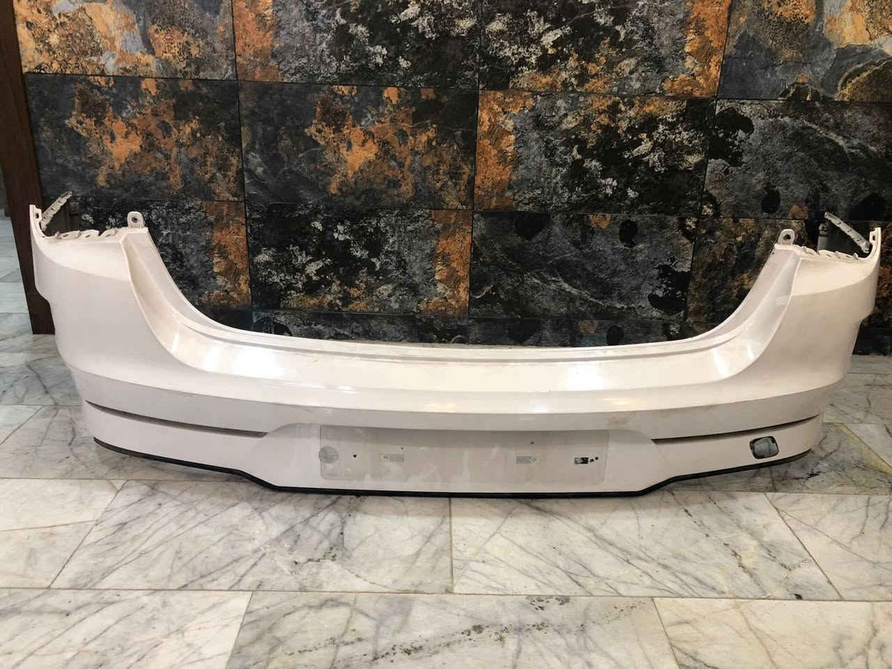 للبيع دعامية K5
الصنع / كورية 
للموديلات من 21 الى 24 
اللون ابيض 
نظيفة جدا ومابيها ولاشخط
اخذتها ب120 الف ومطابقت لون سيارتي 
قيم واخذ بما يرضي الله 
مكاني بالطوبجي 
***********
