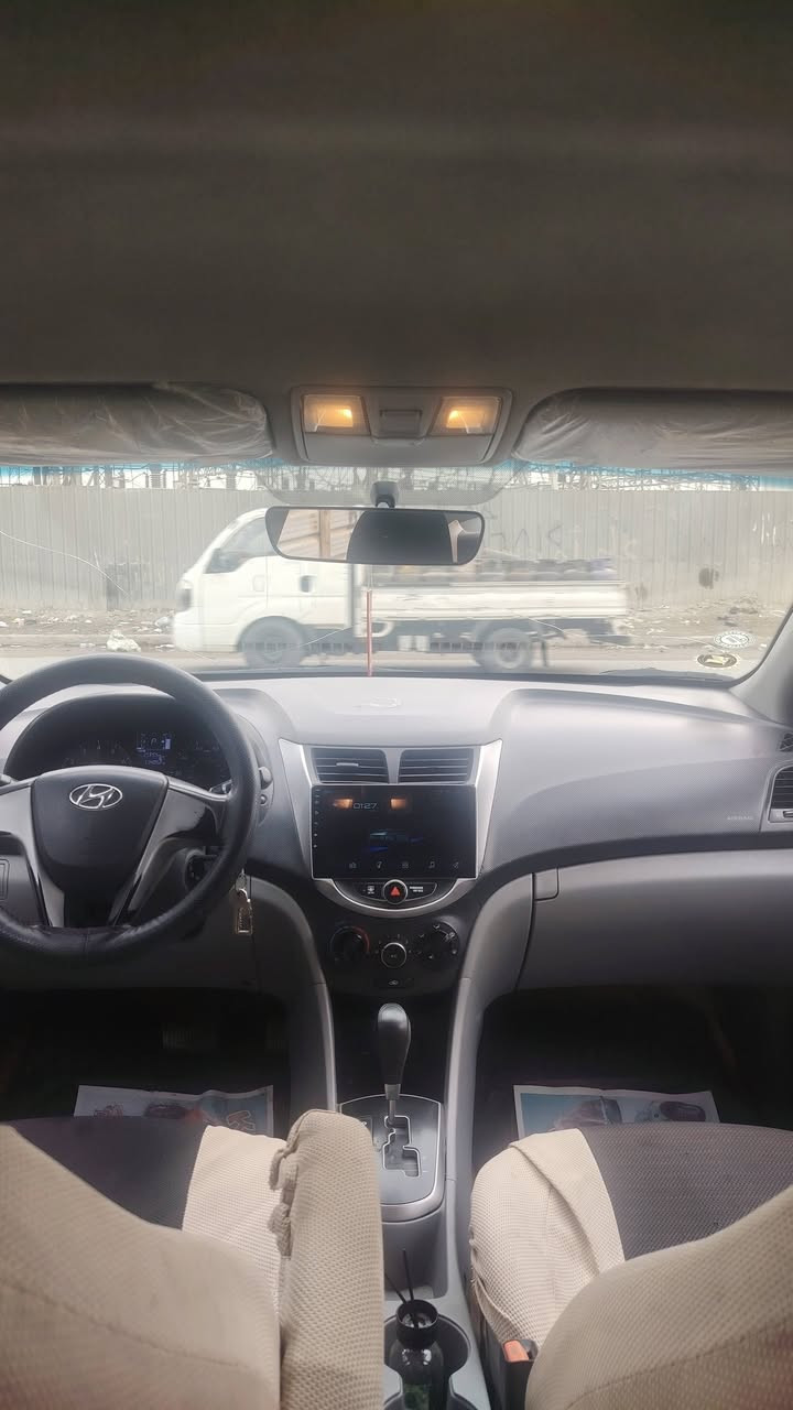 ٢٠١٥ وارد مكفوله بدون حادث فقط تلگيط وبيها شويه حالوب من مطرت العام
*********** البلديات
سعرها ٨٨ ومجالها كلش بسيط
بدون مراوس بيع فقط
