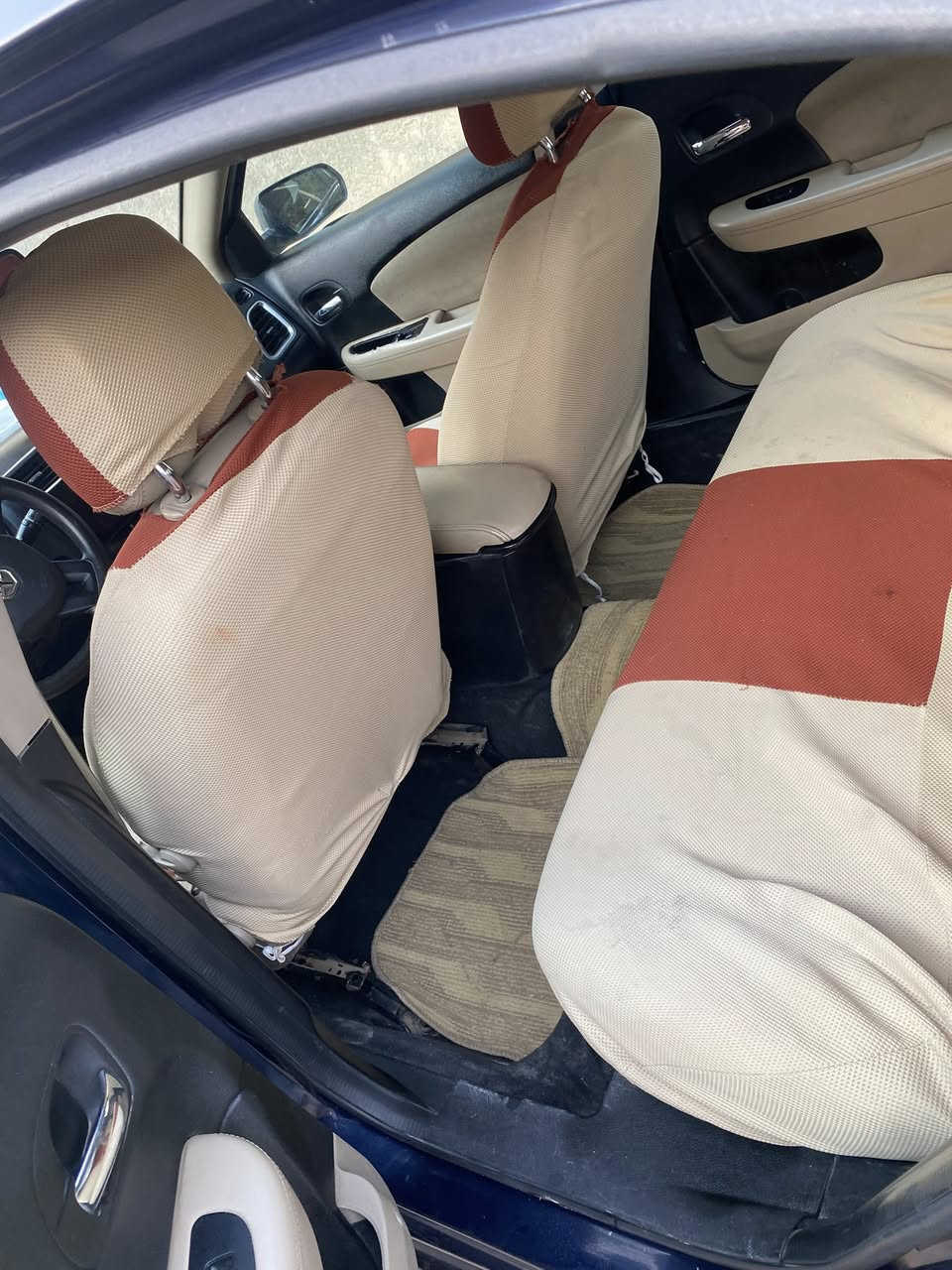 محرك ٢٤٠٠

سنتر لوك 

تحكمً ستيرن

حداديه شاشه خلفيه

تحكم شاشه بلستيرن

رقم نكليزي مكاني سماوه

٦٥وبيهه مجال مراوس هم اراوس

***********
