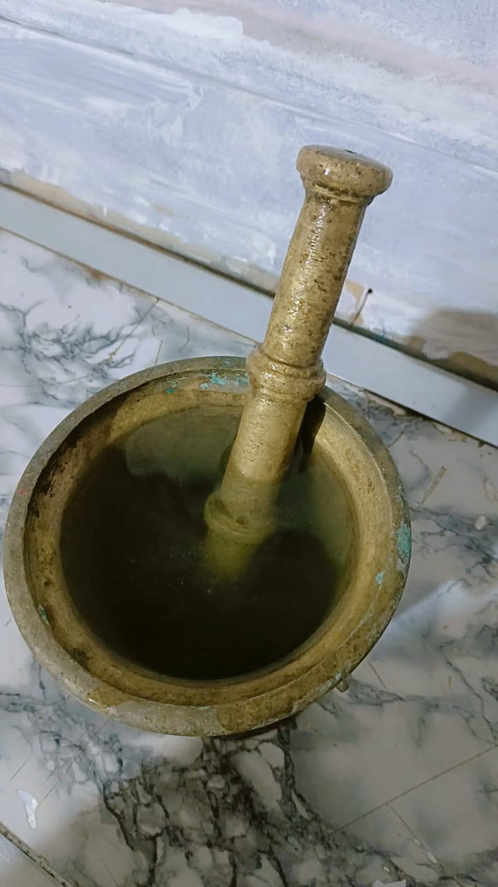 هاون تراثي ابو التراجي وزنه 6 وسبعه مئه غرام سعر 140 مكاني الموصل


**إذا كنت صاحب هذا الإعلان وتريد حذفه لأي سبب، رجاءا أرسل رسالة إلى الدعم الفني**