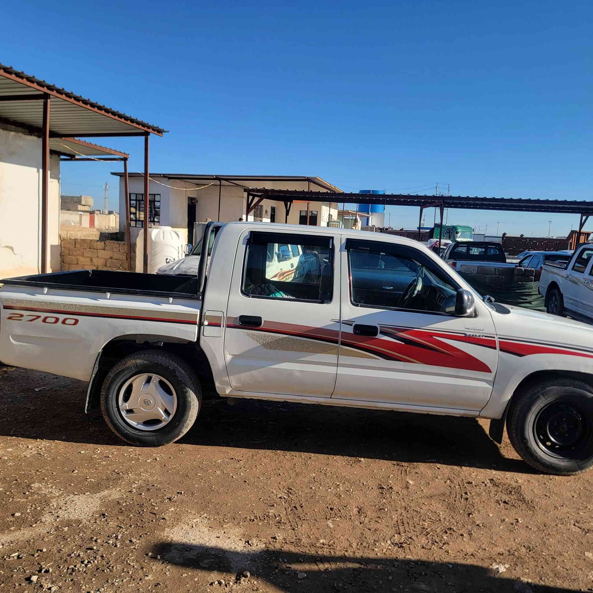 السلام عليكم بيكم موديل 2001 رقم دهوك سياره جاهزه من كلشي وضع شركه من عده صبق بجاملق الخلفي حك شبر هزه جديده العنوان بغداد *********** السعر 110
