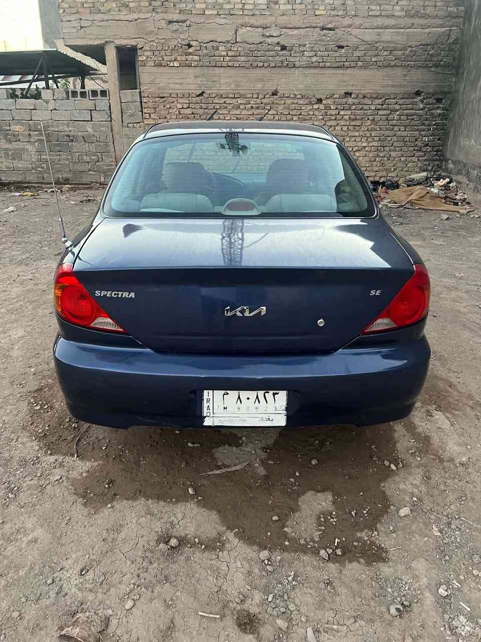 السلام عليكم كيا سبكترا 2002 جير ومكينه وتبريد كفاله وسياره مصبوغه عام للجماليه تحويل مباشر السعر 45 وبيها مجال بسيط للشراي واي استفسار نتصل على الرقم *********** مكاني بغداد ابو غريب
