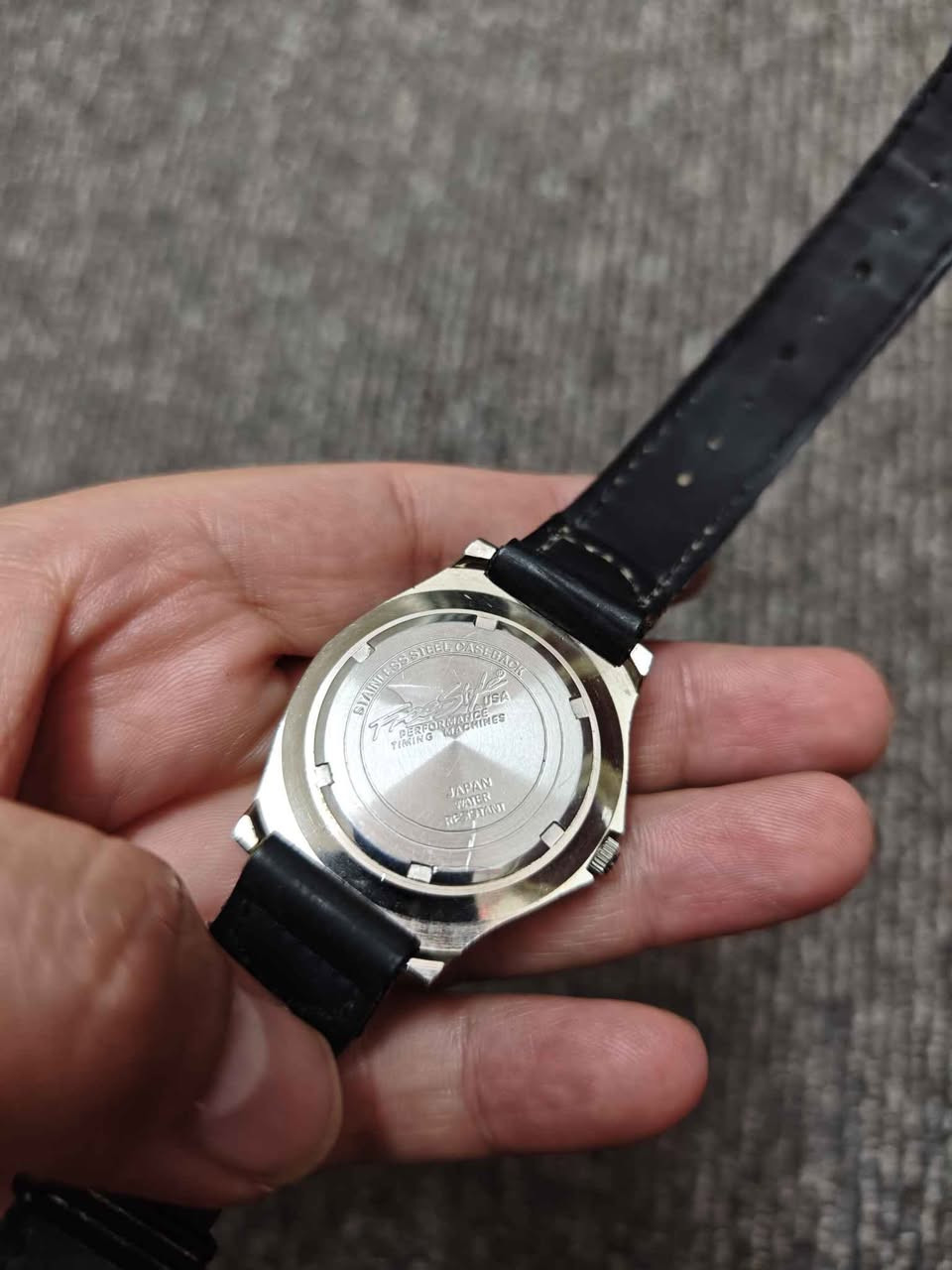 سلام علیكم. 
ساعه ریاضی من فری ستایل للبیع. یابانی اصلی. فنتج قدیم. باتری. رینك دوار. منفذ یومی. قطر 35. سیر كتان بلادی. سعر 40 الف. أربيل, العراق


**إذا كنت صاحب هذا الإعلان وتريد حذفه لأي سبب، رجاءا أرسل رسالة إلى الدعم الفني**