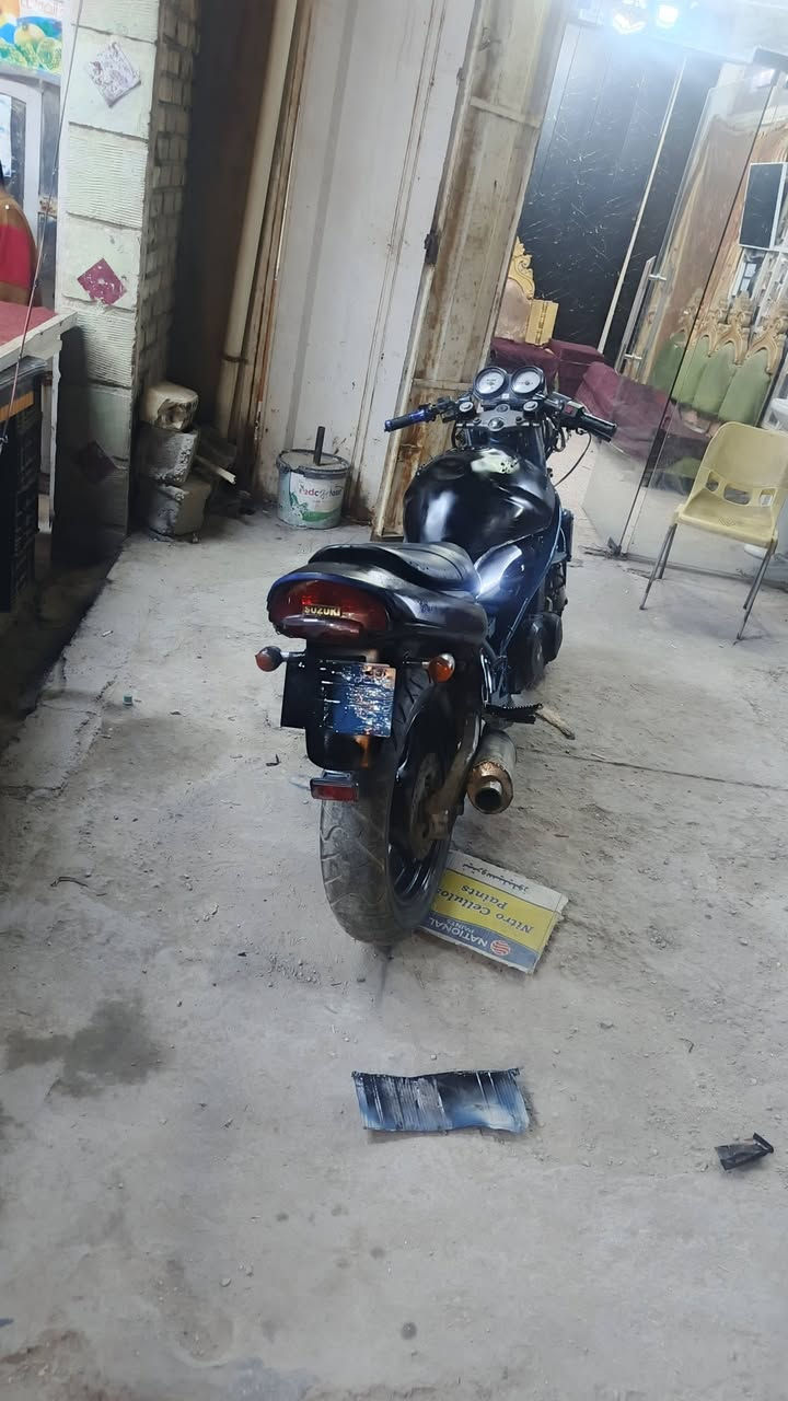 سلام عليكم من رخصت ادمن دراجه بانده 400كرستالvcكامله عليه ادامه بلكات وكباريترات مي زيتي كهربئات شغاله بيه نواقص بسيطه مراوس بيراني 25 او سكنس جبلي شعندك نزل نطايح مرايد مكان بغداد


**إذا كنت صاحب هذا الإعلان وتريد حذفه لأي سبب، رجاءا أرسل رسالة إلى الدعم الفني**